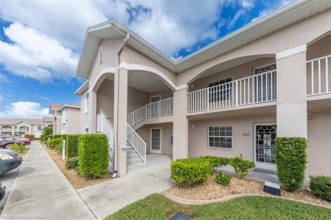 Condominio en alquiler en Lake Suzy, Florida, 3 dormitorios, 125.23 m2 № 1424184 - foto 1