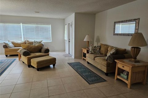 Copropriété à louer à Sun City Center, Floride: 2 chambres, 93.65 m2 № 2400422 - photo 7