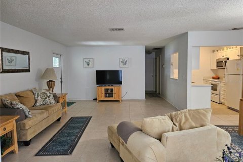 Copropriété à louer à Sun City Center, Floride: 2 chambres, 93.65 m2 № 2400422 - photo 9