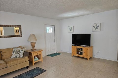 Copropriété à louer à Sun City Center, Floride: 2 chambres, 93.65 m2 № 2400422 - photo 5