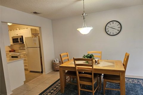 Copropriété à louer à Sun City Center, Floride: 2 chambres, 93.65 m2 № 2400422 - photo 11
