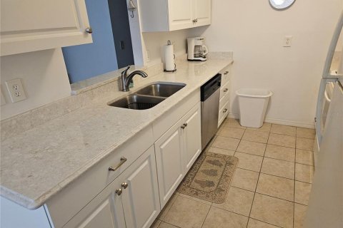 Copropriété à louer à Sun City Center, Floride: 2 chambres, 93.65 m2 № 2400422 - photo 15