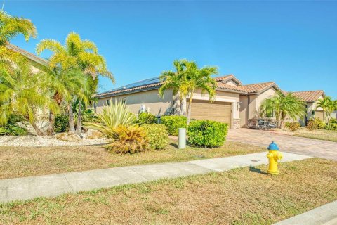 House in Venice, Florida 3 bedrooms, 189.06 sq.m. № 2094421 - photo 4