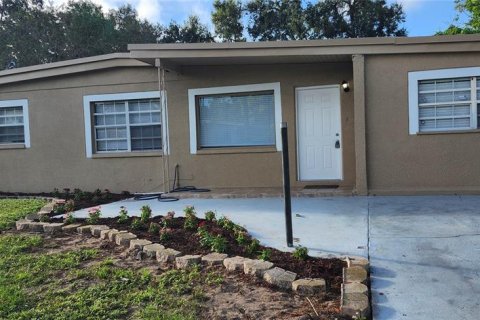 Casa en alquiler en Brandon, Florida, 3 dormitorios, 130.16 m2 № 2117043 - foto 20