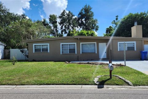 Casa en alquiler en Brandon, Florida, 3 dormitorios, 130.16 m2 № 2117043 - foto 16