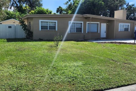 Casa en alquiler en Brandon, Florida, 3 dormitorios, 130.16 m2 № 2117043 - foto 19