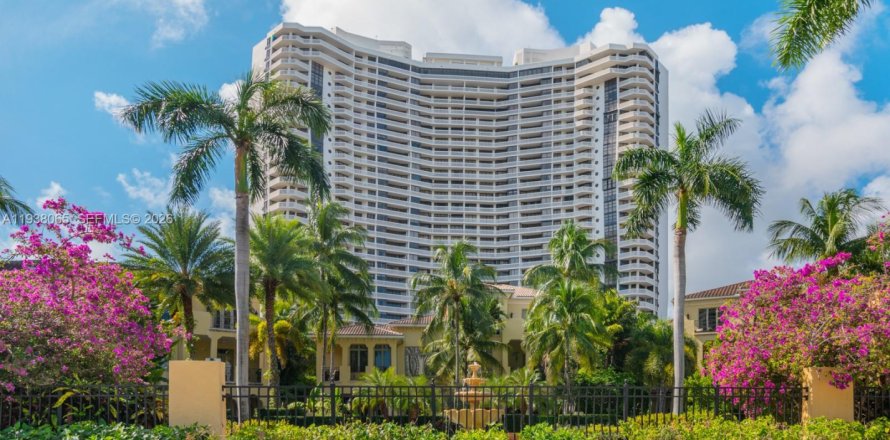 Condo in Aventura, Florida, 3 bedrooms  № 1996923
