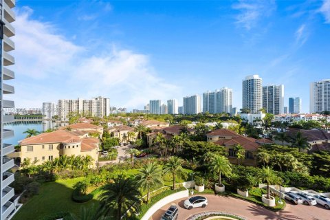 Condominio en venta en Aventura, Florida, 3 dormitorios, 157.56 m2 № 1996923 - foto 19