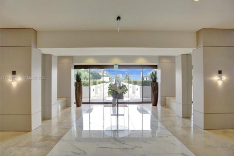 Condo in Aventura, Florida, 3 bedrooms  № 1996923 - photo 7