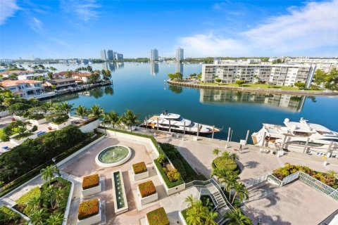 Condominio en venta en Aventura, Florida, 3 dormitorios, 157.56 m2 № 1996923 - foto 16