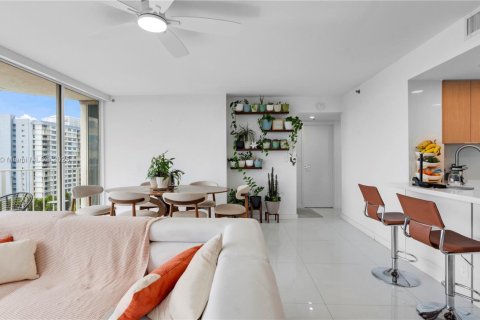 Copropriété à vendre à North Bay Village, Floride: 2 chambres, 98.57 m2 № 1949966 - photo 9