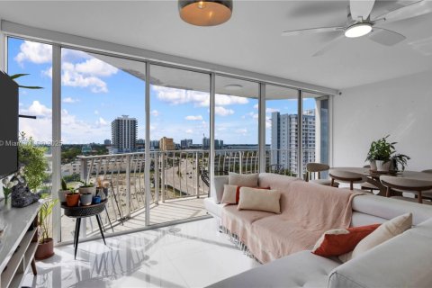 Copropriété à vendre à North Bay Village, Floride: 2 chambres, 98.57 m2 № 1949966 - photo 13