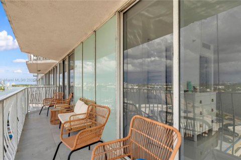 Copropriété à vendre à North Bay Village, Floride: 2 chambres, 98.57 m2 № 1949966 - photo 24