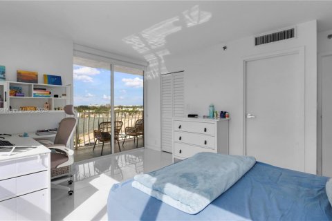Copropriété à vendre à North Bay Village, Floride: 2 chambres, 98.57 m2 № 1949966 - photo 20