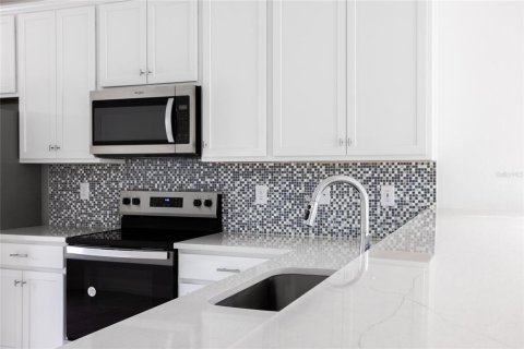 House in Port Charlotte, Florida 3 bedrooms, 140.38 sq.m. № 1718956 - photo 7