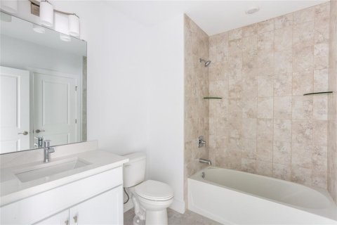 House in Port Charlotte, Florida 3 bedrooms, 140.38 sq.m. № 1718956 - photo 16