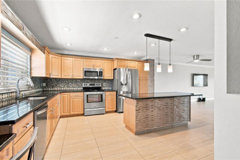 Adosado en venta en Treasure Island, Florida, 3 dormitorios, 227.42 m2 № 2360964 - foto 22