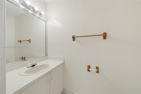 Condominio en venta en Miami, Florida, 2 dormitorios, 92.9 m2 № 2077689 - foto 11