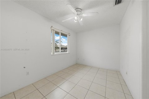 Condominio en venta en Miami, Florida, 2 dormitorios, 92.9 m2 № 2077689 - foto 15
