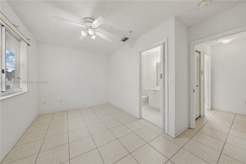 Condominio en venta en Miami, Florida, 2 dormitorios, 92.9 m2 № 2077689 - foto 14