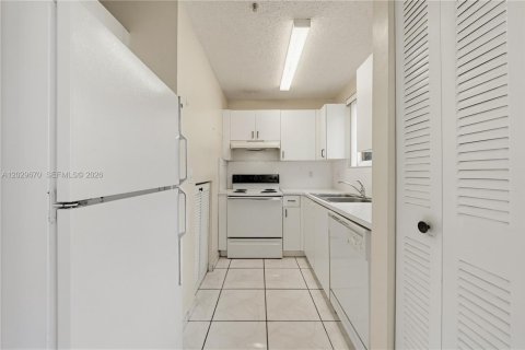 Condominio en venta en Miami, Florida, 2 dormitorios, 92.9 m2 № 2077689 - foto 8