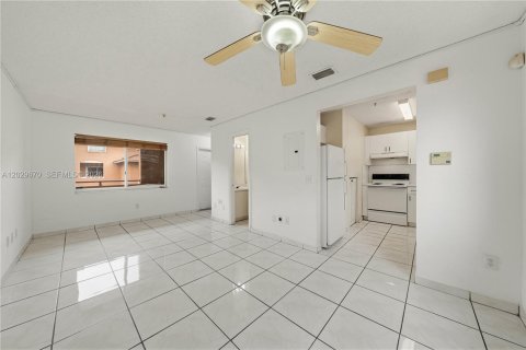 Condominio en venta en Miami, Florida, 2 dormitorios, 92.9 m2 № 2077689 - foto 7