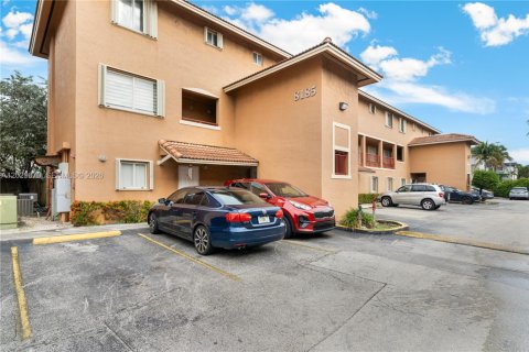 Condominio en Miami, Florida, 2 dormitorios  № 2077689