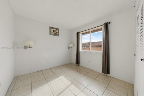Condominio en venta en Miami, Florida, 2 dormitorios, 92.9 m2 № 2077689 - foto 21