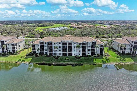 Condo in Bradenton, Florida, 2 bedrooms  № 2395922 - photo 2