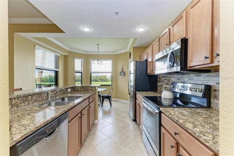 Condo in Bradenton, Florida, 2 bedrooms  № 2395922 - photo 20