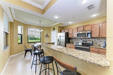 Condo in Bradenton, Florida, 2 bedrooms  № 2395922 - photo 17