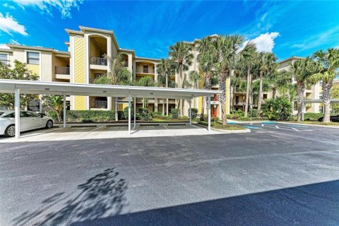 Condo in Bradenton, Florida, 2 bedrooms  № 2395922 - photo 4