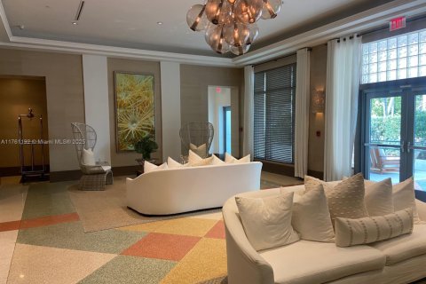 Condo in Miami Beach, Florida, 4 bedrooms  № 1863663 - photo 24