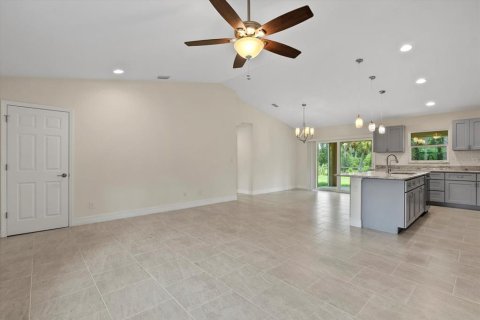 Villa ou maison à vendre à North Port, Floride: 3 chambres, 133.5 m2 № 1805743 - photo 23