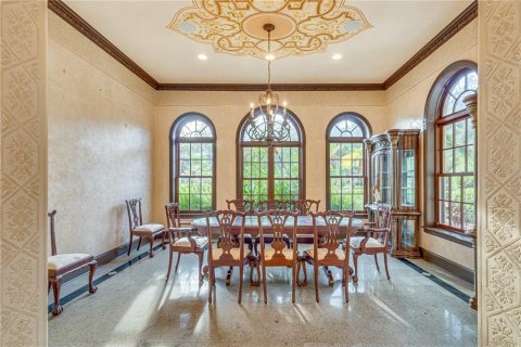 House in Lutz, Florida 6 bedrooms, 633.59 sq.m. № 2135985 - photo 26