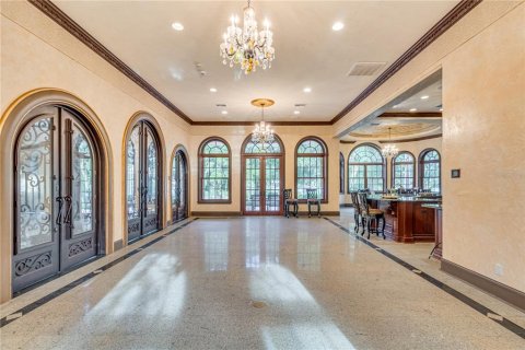 House in Lutz, Florida 6 bedrooms, 633.59 sq.m. № 2135985 - photo 30