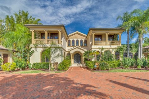 Casa en Lutz, Florida 6 dormitorios, 633.59 m2 № 2135985