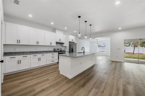 Villa ou maison à vendre à Dade City, Floride: 4 chambres, 208.84 m2 № 2143263 - photo 8