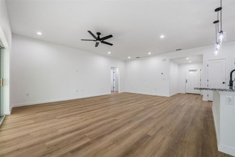 Villa ou maison à vendre à Dade City, Floride: 4 chambres, 208.84 m2 № 2143263 - photo 18
