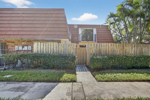 Townhouse in Plantation, Florida 2 bedrooms, 127.46 sq.m. № 1955185 - photo 8