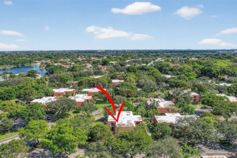 Townhouse in Plantation, Florida 2 bedrooms, 127.46 sq.m. № 1955185 - photo 1