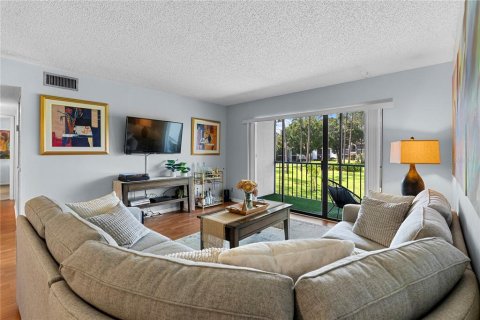Copropriété à vendre à Orlando, Floride: 2 chambres, 98.85 m2 № 2206678 - photo 9