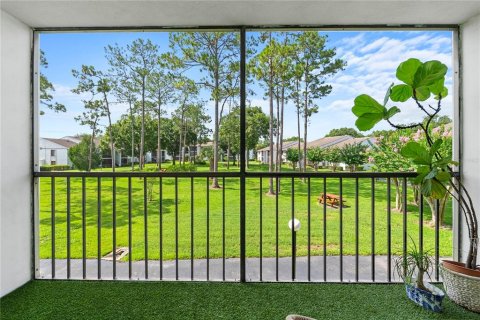 Copropriété à vendre à Orlando, Floride: 2 chambres, 98.85 m2 № 2206678 - photo 10
