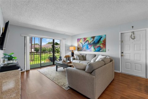 Copropriété à vendre à Orlando, Floride: 2 chambres, 98.85 m2 № 2206678 - photo 4