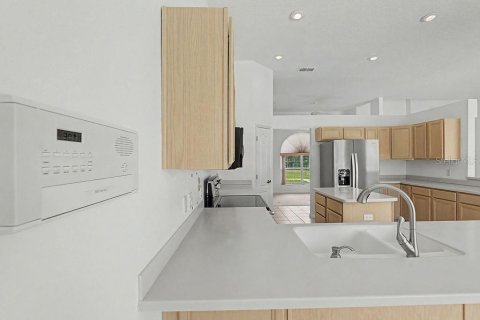 Купить виллу или дом в Даннеллон, Флорида 12 комнат, 226.96м2, № 2216071 - фото 19