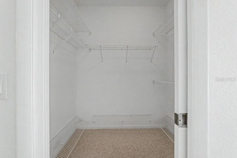 Купить виллу или дом в Даннеллон, Флорида 12 комнат, 226.96м2, № 2216071 - фото 26