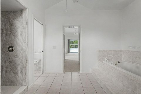 Купить виллу или дом в Даннеллон, Флорида 12 комнат, 226.96м2, № 2216071 - фото 27
