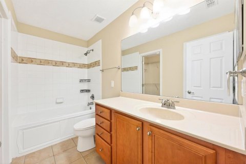 Townhouse in Orlando, Florida 3 bedrooms, 166.11 sq.m. № 2107574 - photo 18