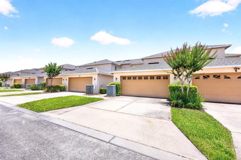 Townhouse in Orlando, Florida 3 bedrooms, 166.11 sq.m. № 2107574 - photo 25