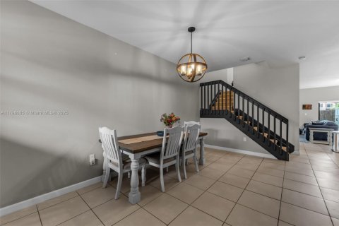 Adosado en venta en Homestead, Florida, 3 dormitorios, 153.29 m2 № 1959979 - foto 2